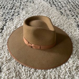 Lack Of Color Teak Rancher